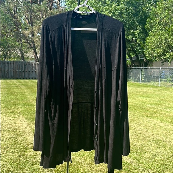 Cable & Gauge Black Cardigan Sweater Button Down Front Women's 1XL EUC - Picture 2 of 9